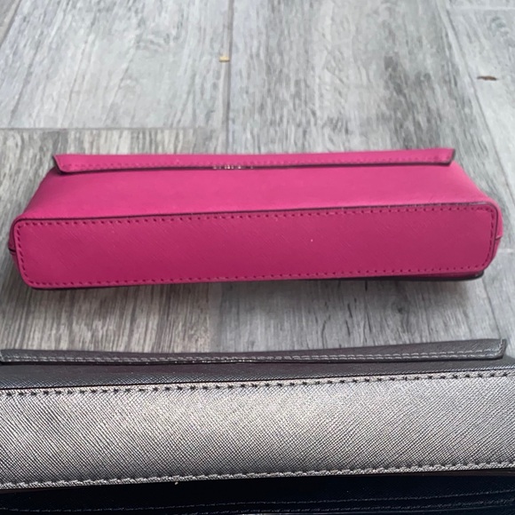 💖💖💖 KATE SPADE clutch in hot pink. EUC. 💖💖💖 - Picture 8 of 13